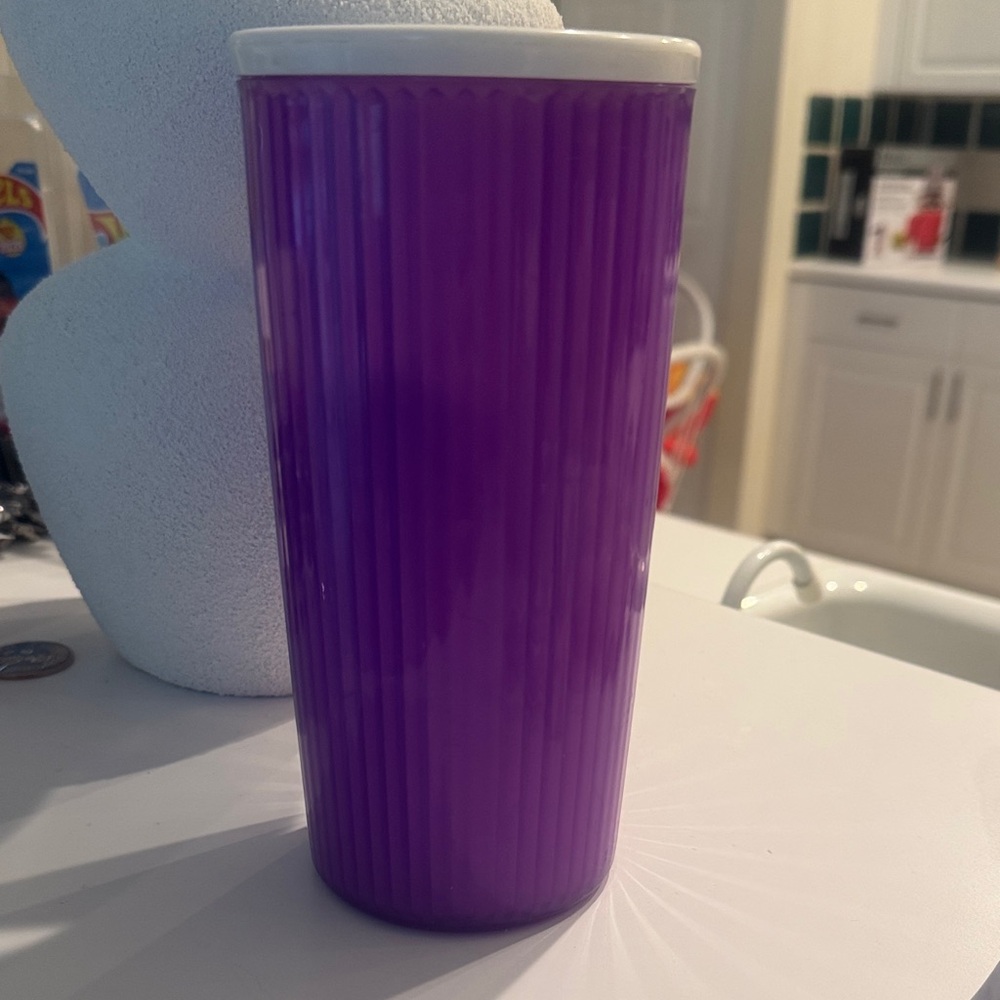 Vintage TUPPERWARE 7 1/2 Tall Purple ridged Used 3329A-4